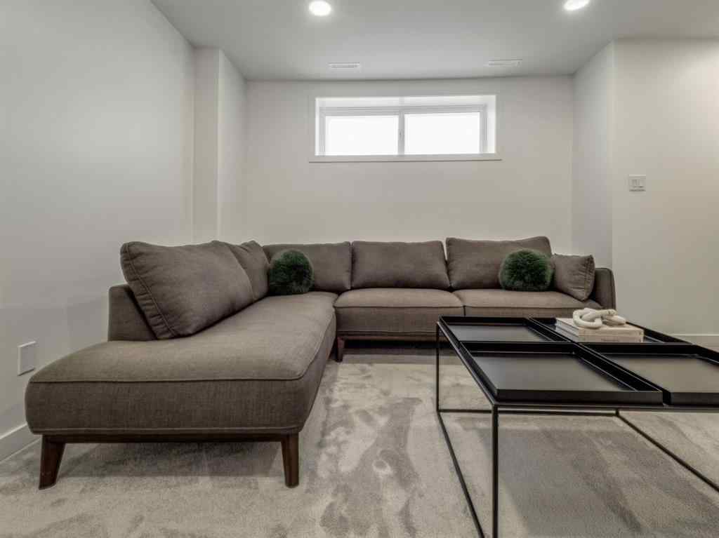 MLS® A2259966 - 3013 47 Street S in Discovery Lethbridge, Residential