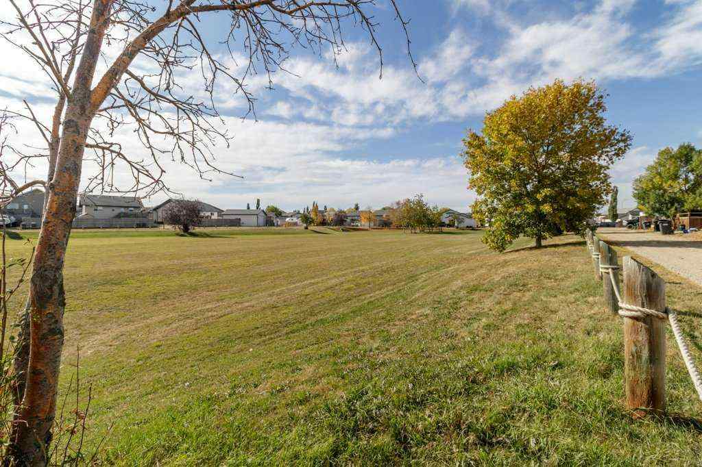 MLS® A2259967 - 23 Hunter Road  in Hewlett Park Sylvan Lake, Residential