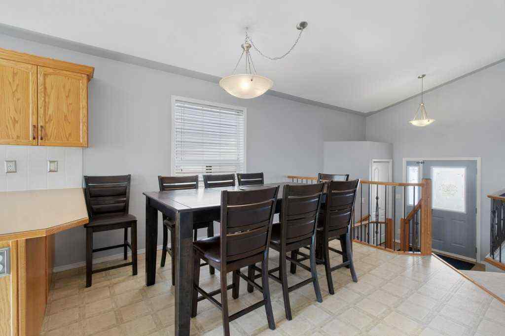 MLS® A2259967 - 23 Hunter Road  in Hewlett Park Sylvan Lake, Residential