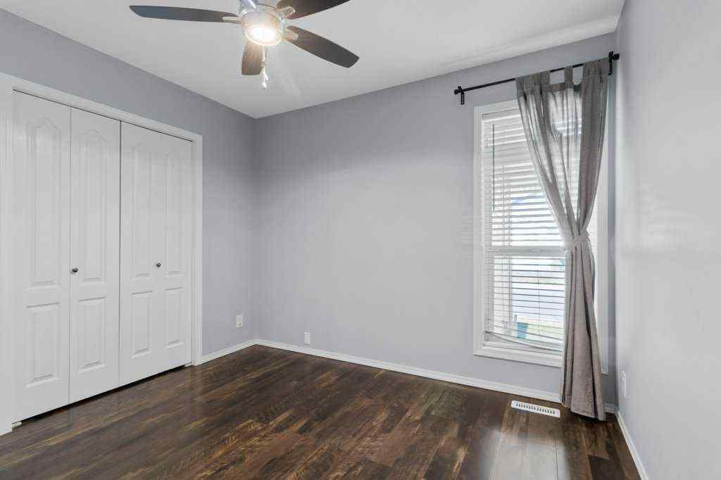 MLS® A2259967 - 23 Hunter Road  in Hewlett Park Sylvan Lake, Residential