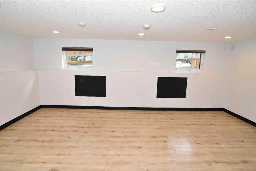 MLS® A2259968 - 309 Main Street NW in Old Town Airdrie, Commercial