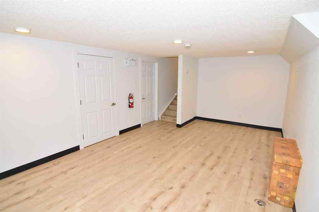 MLS® A2259968 - 309 Main Street NW in Old Town Airdrie, Commercial