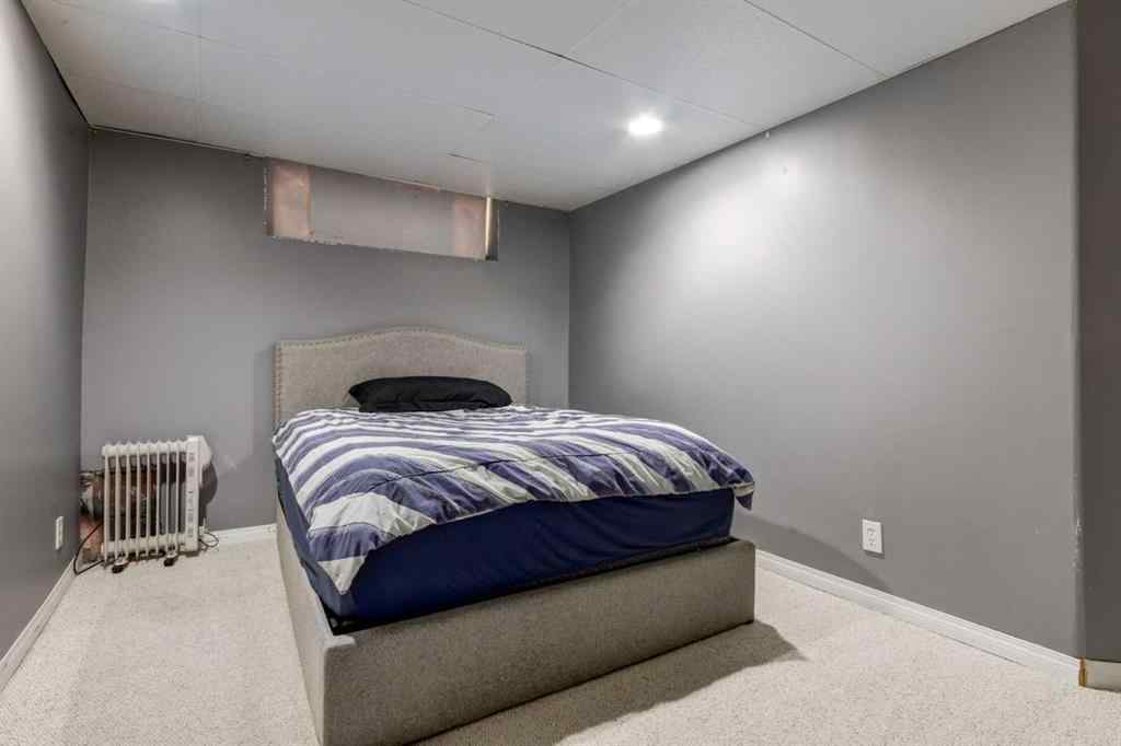 MLS® A2259983 - 10 Chapala Road SE in Chaparral Calgary, Residential