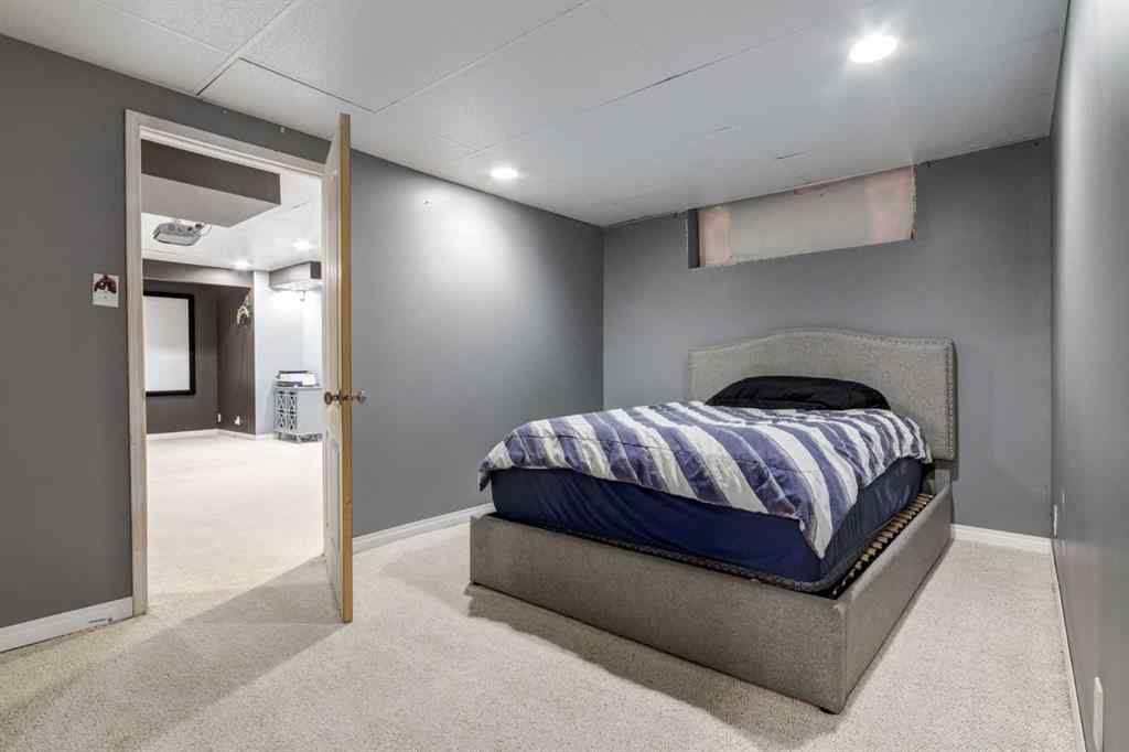 MLS® A2259983 - 10 Chapala Road SE in Chaparral Calgary, Residential