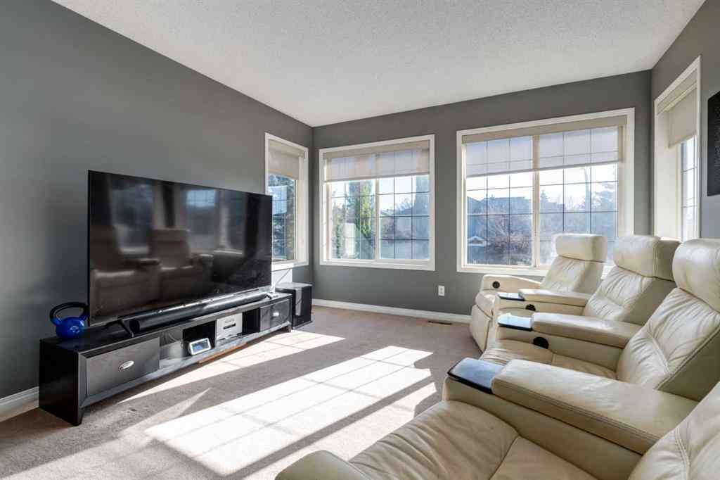 MLS® A2259983 - 10 Chapala Road SE in Chaparral Calgary, Residential