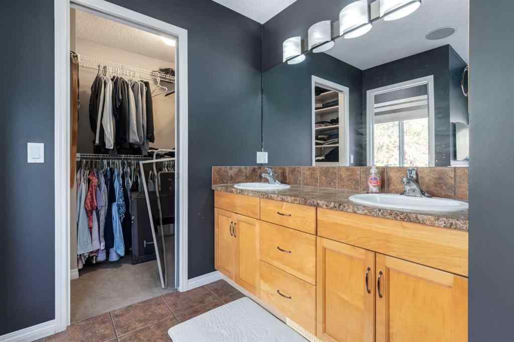 MLS® A2259983 - 10 Chapala Road SE in Chaparral Calgary, Residential