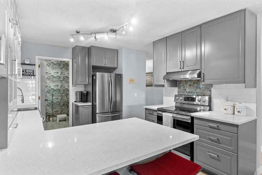 MLS® A2259984 - Unit #102 333 2 Avenue NE in Crescent Heights Calgary, Residential