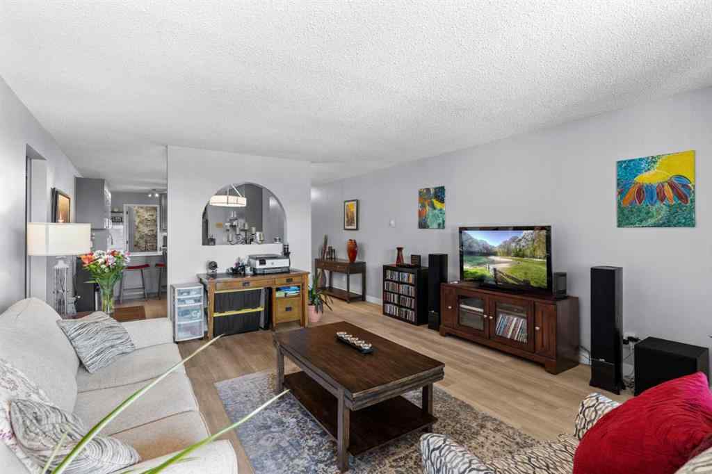 MLS® A2259984 - Unit #102 333 2 Avenue NE in Crescent Heights Calgary, Residential