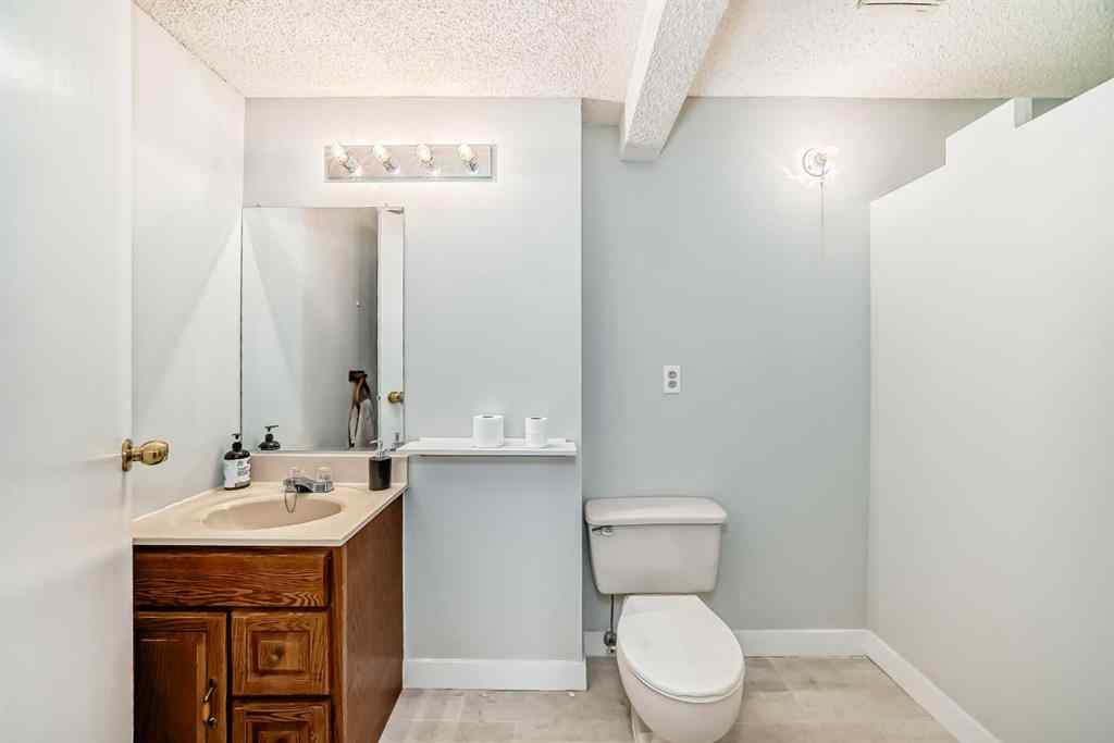 MLS® A2259986 - 3315 Catalina Boulevard NE in Monterey Park Calgary, Residential