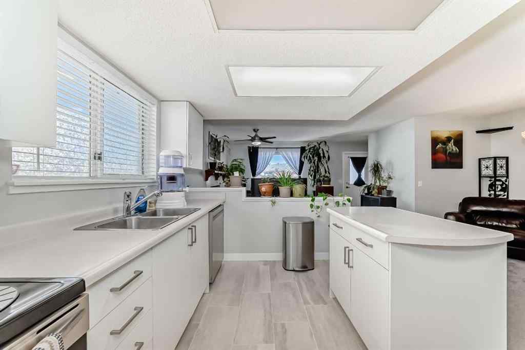 MLS® A2259986 - 3315 Catalina Boulevard NE in Monterey Park Calgary, Residential