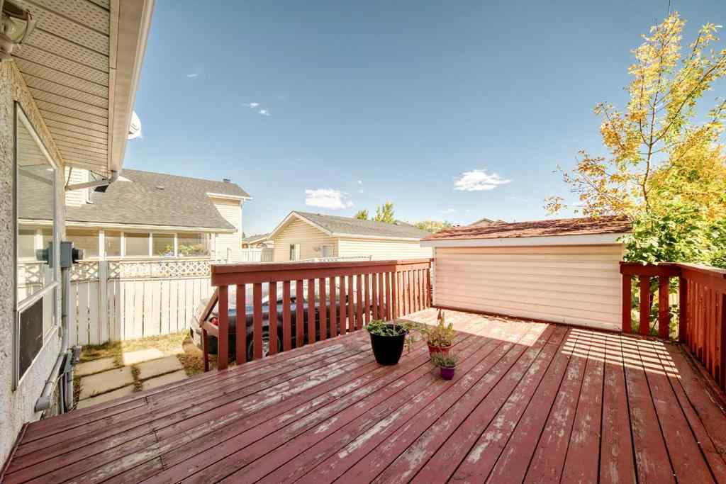 MLS® A2259986 - 3315 Catalina Boulevard NE in Monterey Park Calgary, Residential