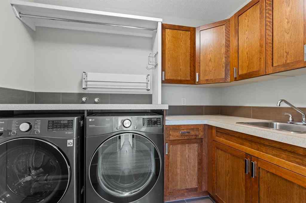 MLS® A2259988 - 236 Aspen Dale Way SW in Aspen Woods Calgary, Residential