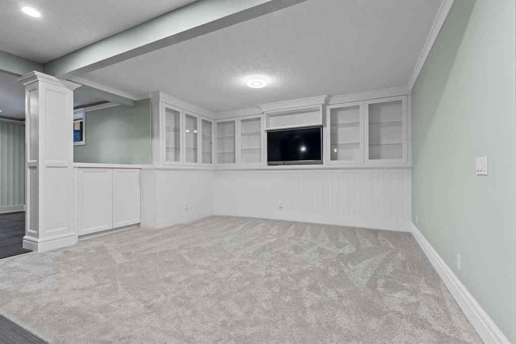 MLS® A2259988 - 236 Aspen Dale Way SW in Aspen Woods Calgary, Residential