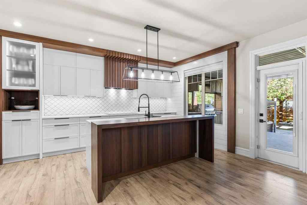 MLS® A2259988 - 236 Aspen Dale Way SW in Aspen Woods Calgary, Residential