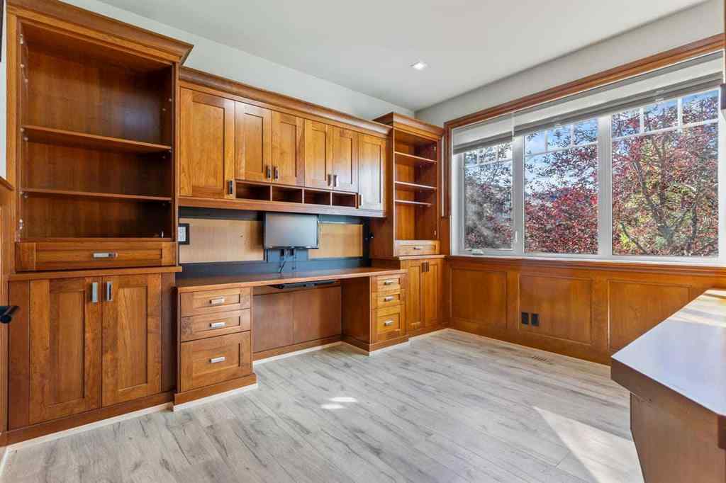 MLS® A2259988 - 236 Aspen Dale Way SW in Aspen Woods Calgary, Residential