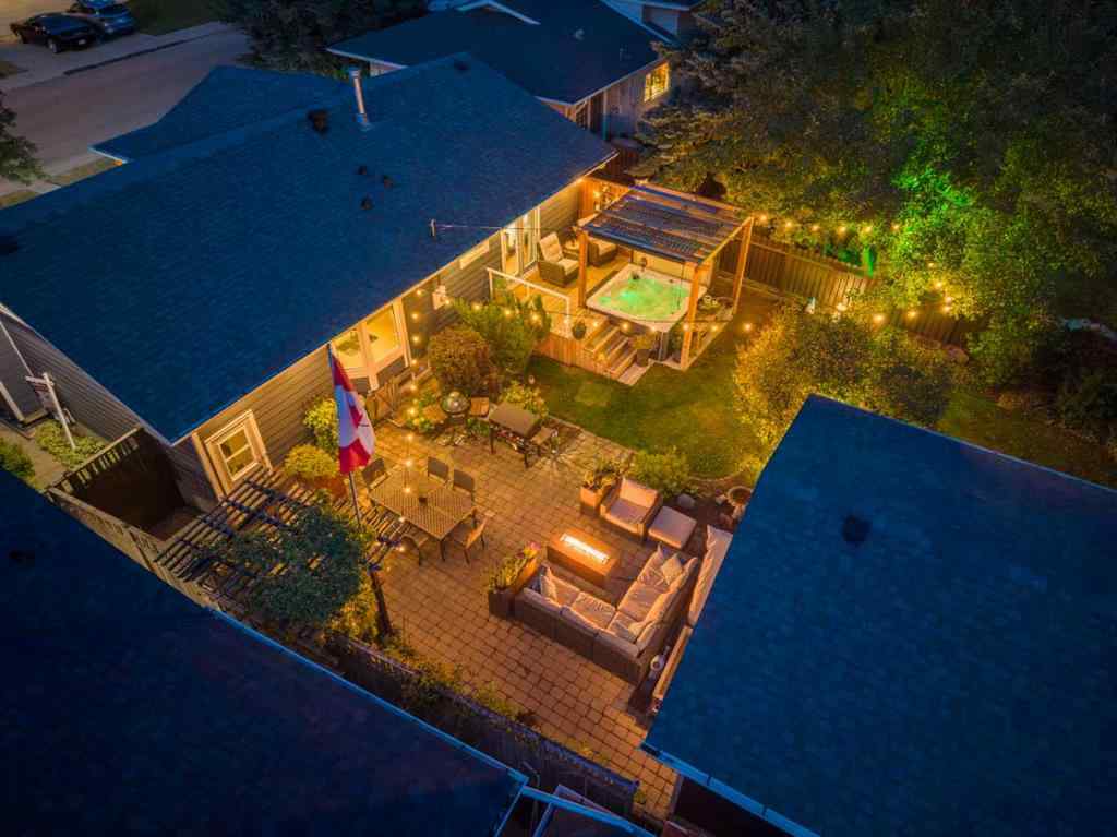 MLS® A2260005 - 196 Lake Adams Crescent SE in Lake Bonavista Calgary, Residential