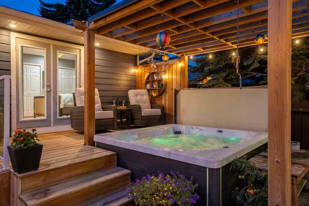 MLS® A2260005 - 196 Lake Adams Crescent SE in Lake Bonavista Calgary, Residential