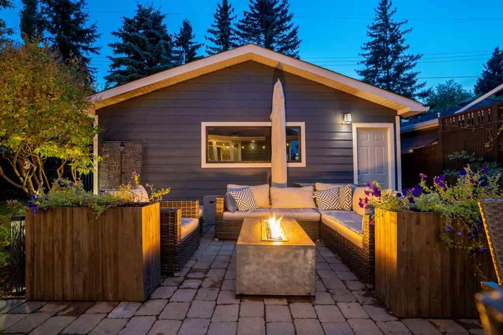 MLS® A2260005 - 196 Lake Adams Crescent SE in Lake Bonavista Calgary, Residential