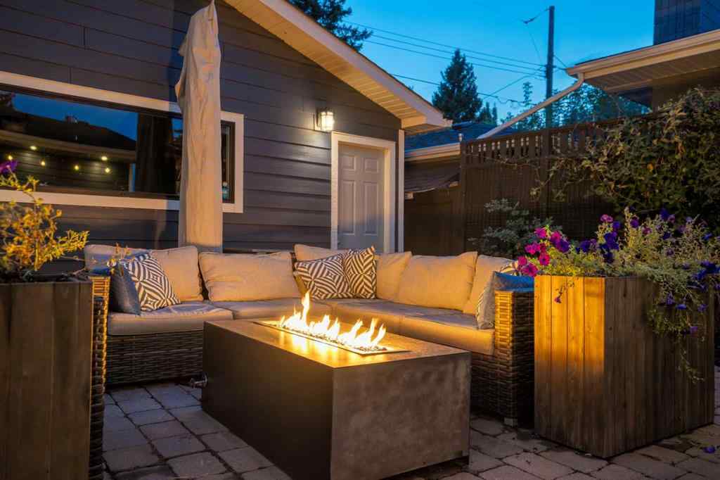 MLS® A2260005 - 196 Lake Adams Crescent SE in Lake Bonavista Calgary, Residential