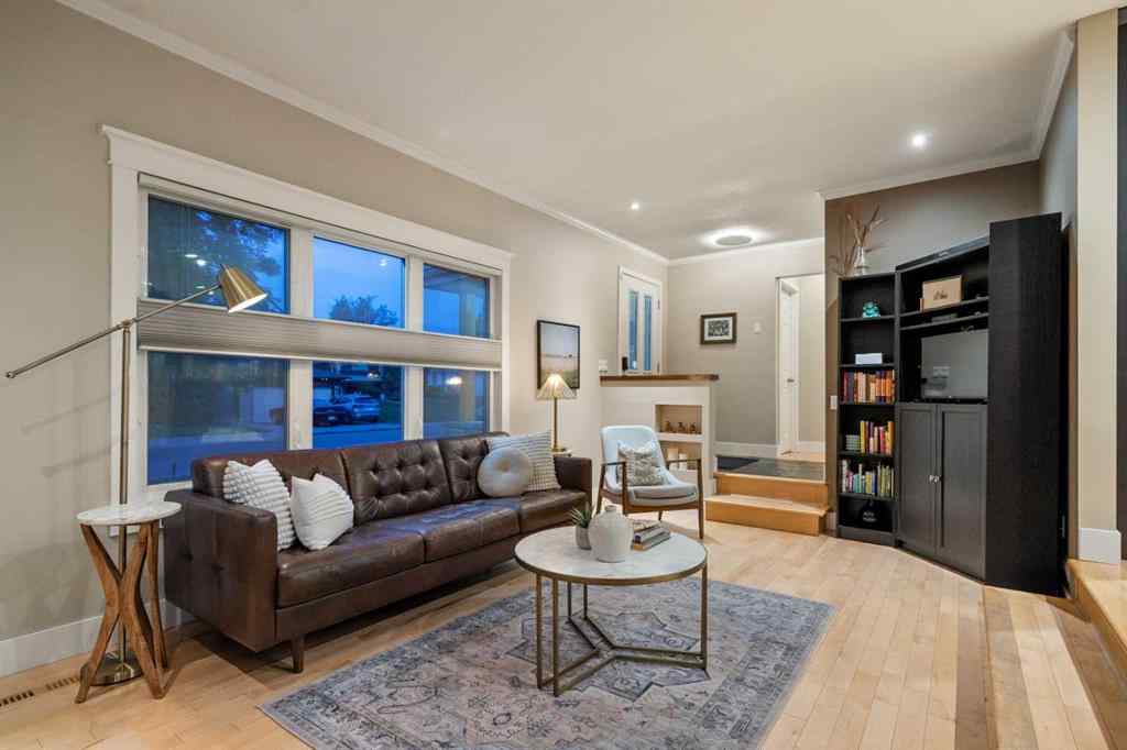 MLS® A2260005 - 196 Lake Adams Crescent SE in Lake Bonavista Calgary, Residential