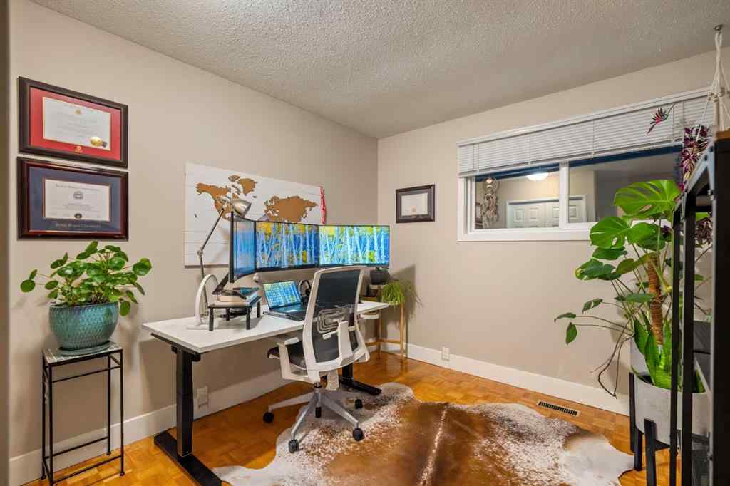 MLS® A2260005 - 196 Lake Adams Crescent SE in Lake Bonavista Calgary, Residential