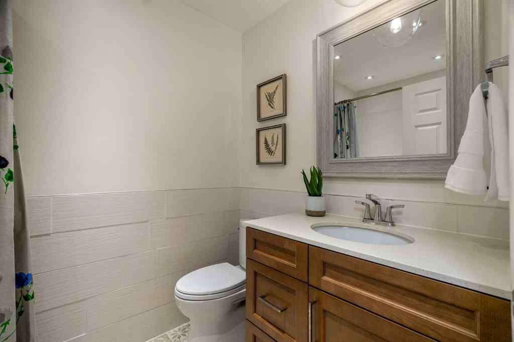 MLS® A2260005 - 196 Lake Adams Crescent SE in Lake Bonavista Calgary, Residential