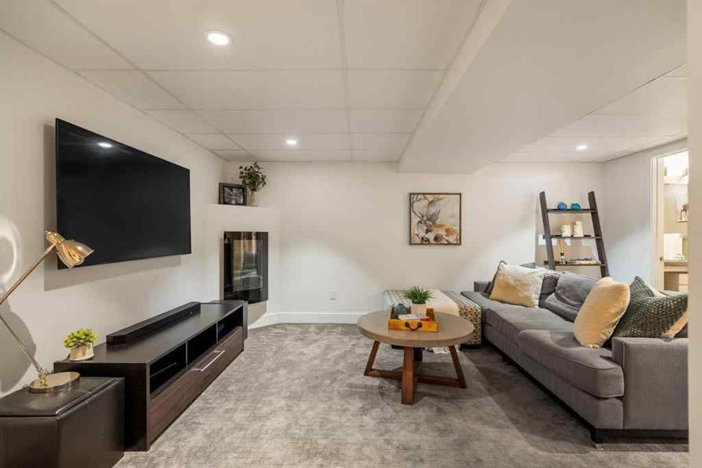 MLS® A2260005 - 196 Lake Adams Crescent SE in Lake Bonavista Calgary, Residential