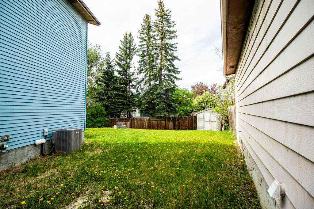 MLS® A2260006 - 365 Whitlock Way NE in Whitehorn Calgary, Residential
