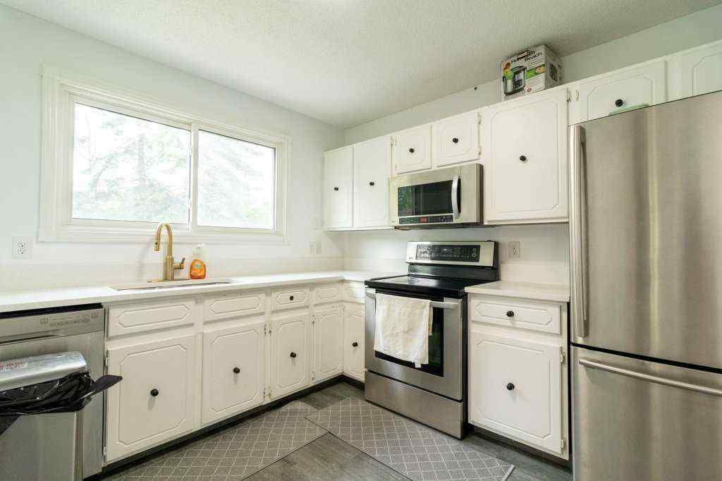 MLS® A2260006 - 365 Whitlock Way NE in Whitehorn Calgary, Residential