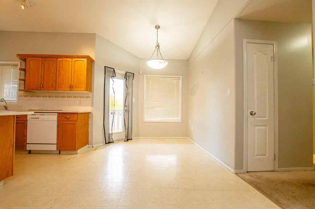 MLS® A2260007 - 8828 120 Avenue  in Crystal Lake Estates Grande Prairie, Residential