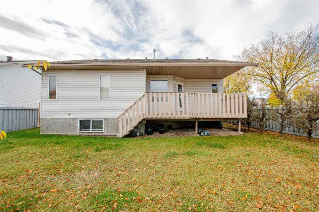 MLS® A2260007 - 8828 120 Avenue  in Crystal Lake Estates Grande Prairie, Residential