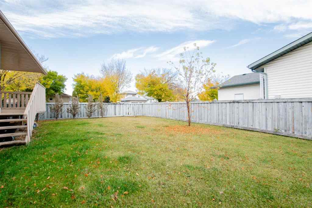 MLS® A2260007 - 8828 120 Avenue  in Crystal Lake Estates Grande Prairie, Residential