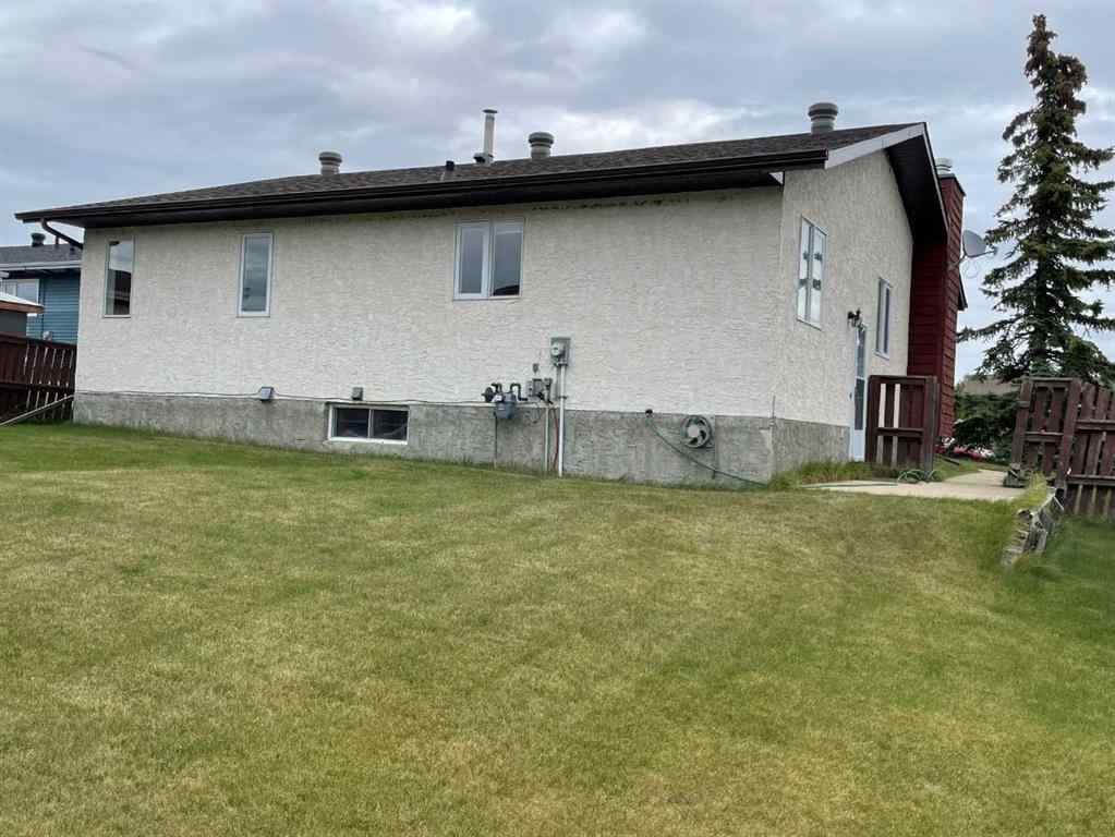 MLS® A2260022 - 5 Hillside Crescent  in NONE Swan Hills, Residential