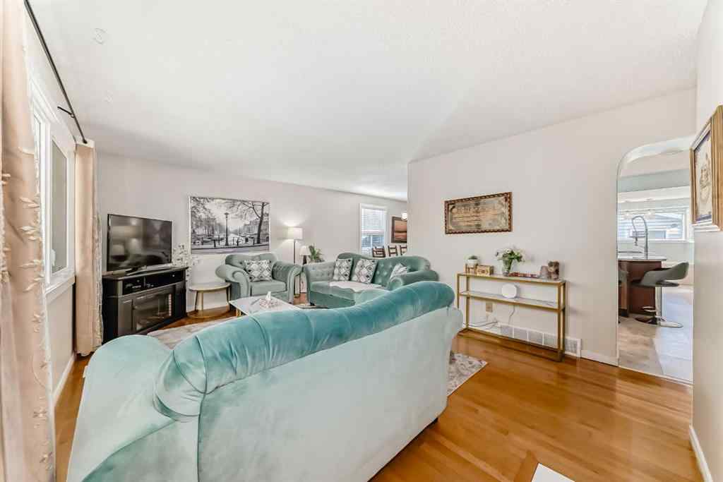 MLS® A2260023 - 151 Pinemill Road NE in Pineridge Calgary, Residential