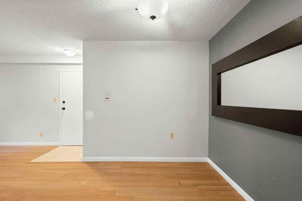 MLS&reg; # A2260039 - Unit #412 6400 Coach Hill Road SW in Coach Hill Calgary, Residential Open Houses