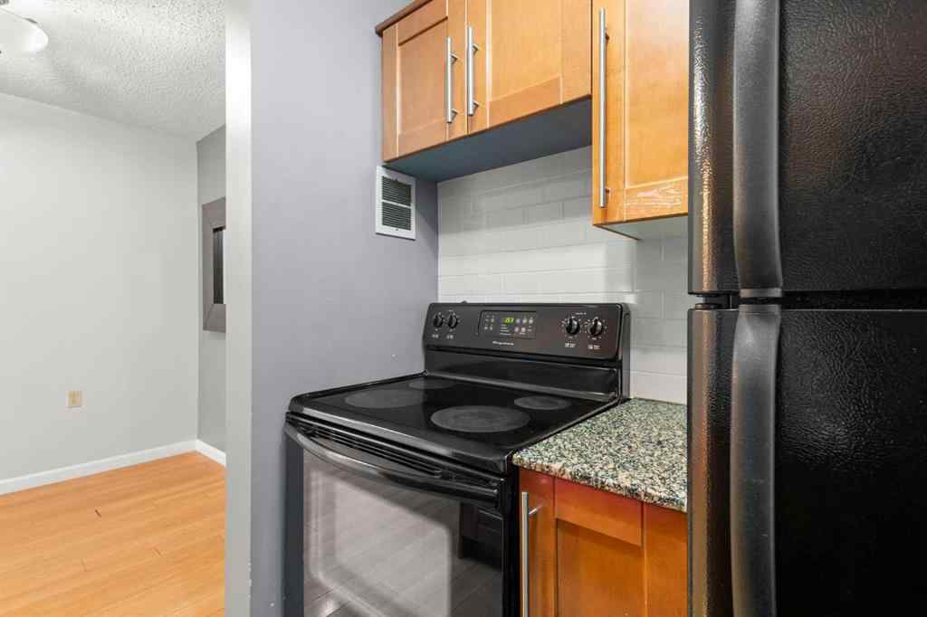 MLS&reg; # A2260039 - Unit #412 6400 Coach Hill Road SW in Coach Hill Calgary, Residential Open Houses