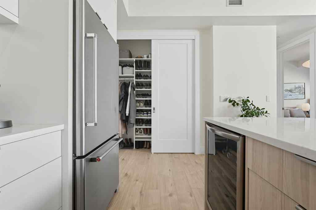 MLS® A2260062 - Unit #409 3375 15 Street SW in South Calgary Calgary, Residential