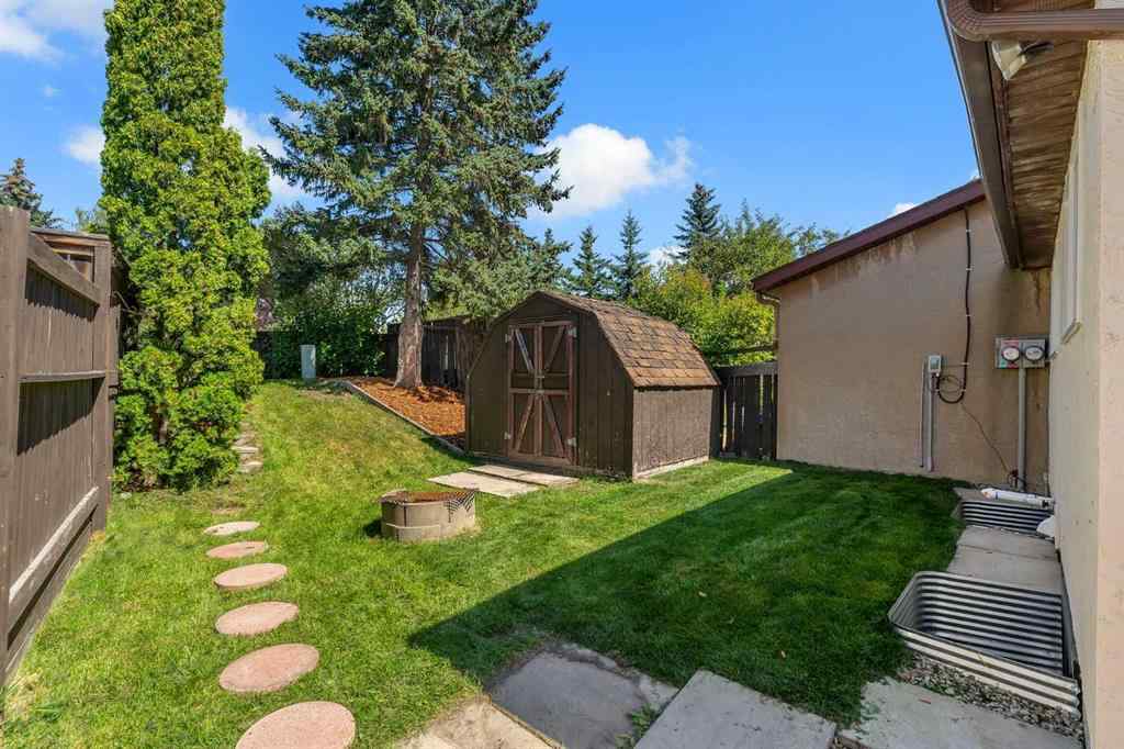 MLS® A2260064 - 1024 Ranchview Road NW in Ranchlands Calgary, Residential