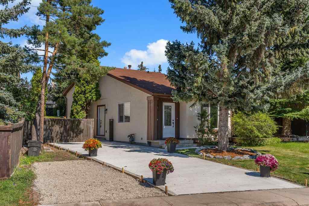 MLS® A2260064 - 1024 Ranchview Road NW in Ranchlands Calgary, Residential