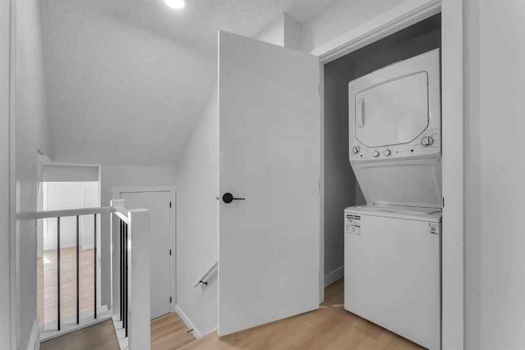 MLS® A2260064 - 1024 Ranchview Road NW in Ranchlands Calgary, Residential