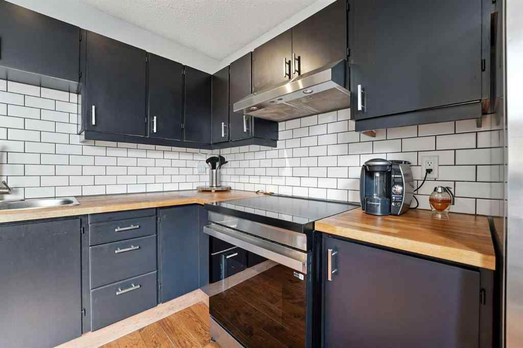 MLS® A2260070 - 123 Silverstone Road NW in Silver Springs Calgary, Residential