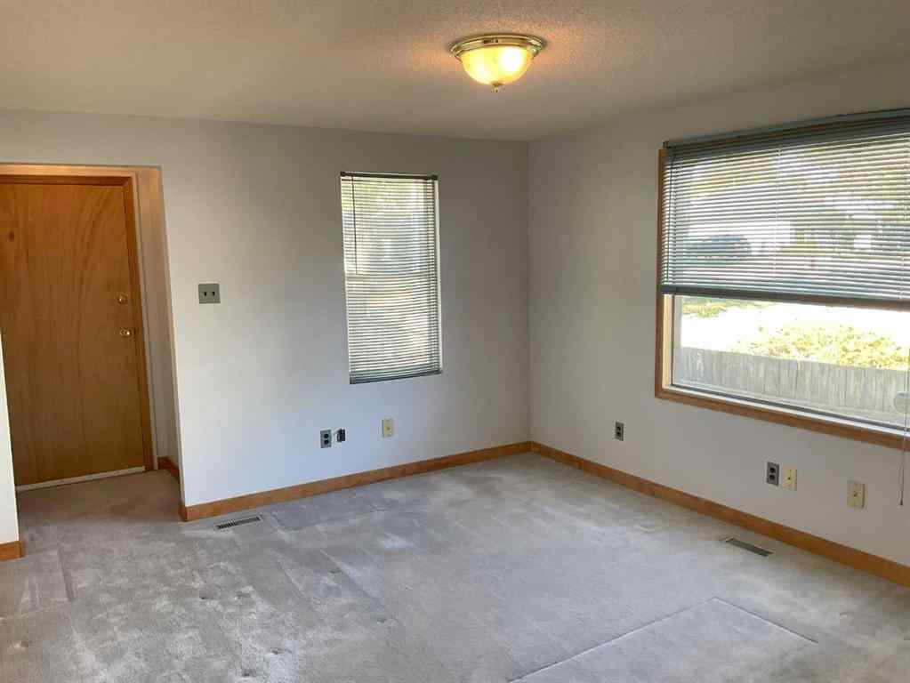 MLS® A2260073 - 225 15 Street N in Westminster Lethbridge, Residential