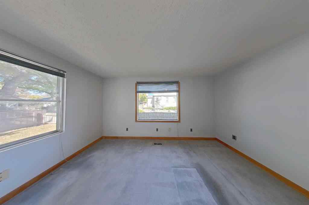 MLS® A2260073 - 225 15 Street N in Westminster Lethbridge, Residential