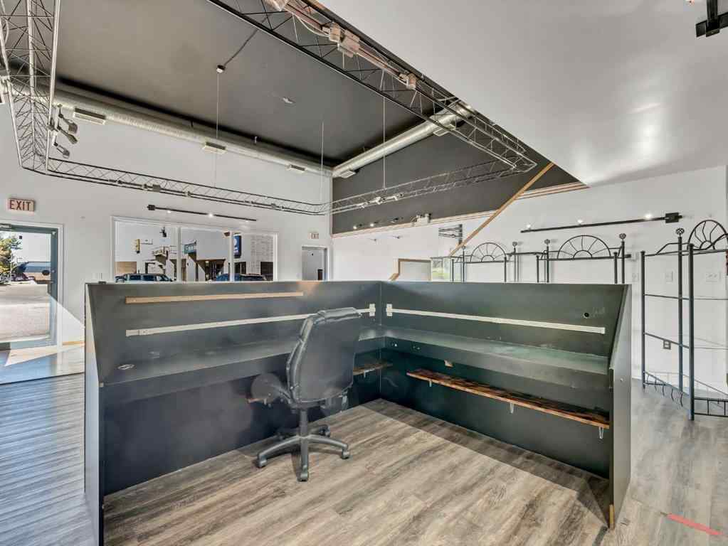 MLS® A2260076 - Unit #8 3295 Dunmore Road SE in Ross Glen Medicine Hat, Commercial