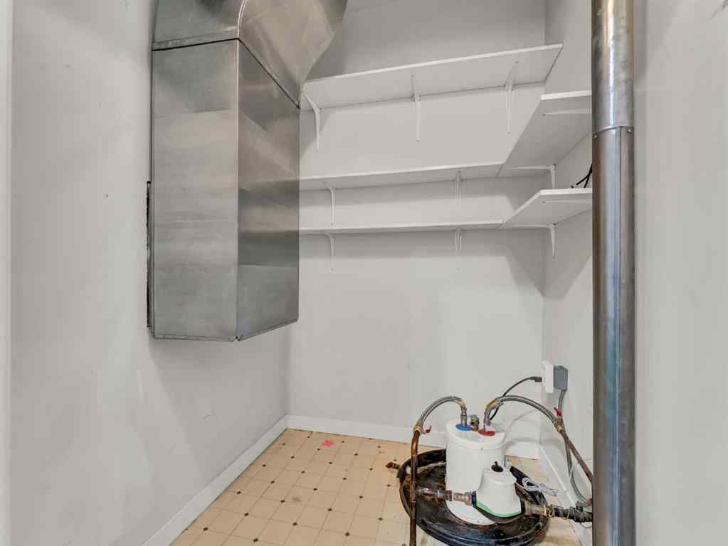 MLS® A2260076 - Unit #8 3295 Dunmore Road SE in Ross Glen Medicine Hat, Commercial