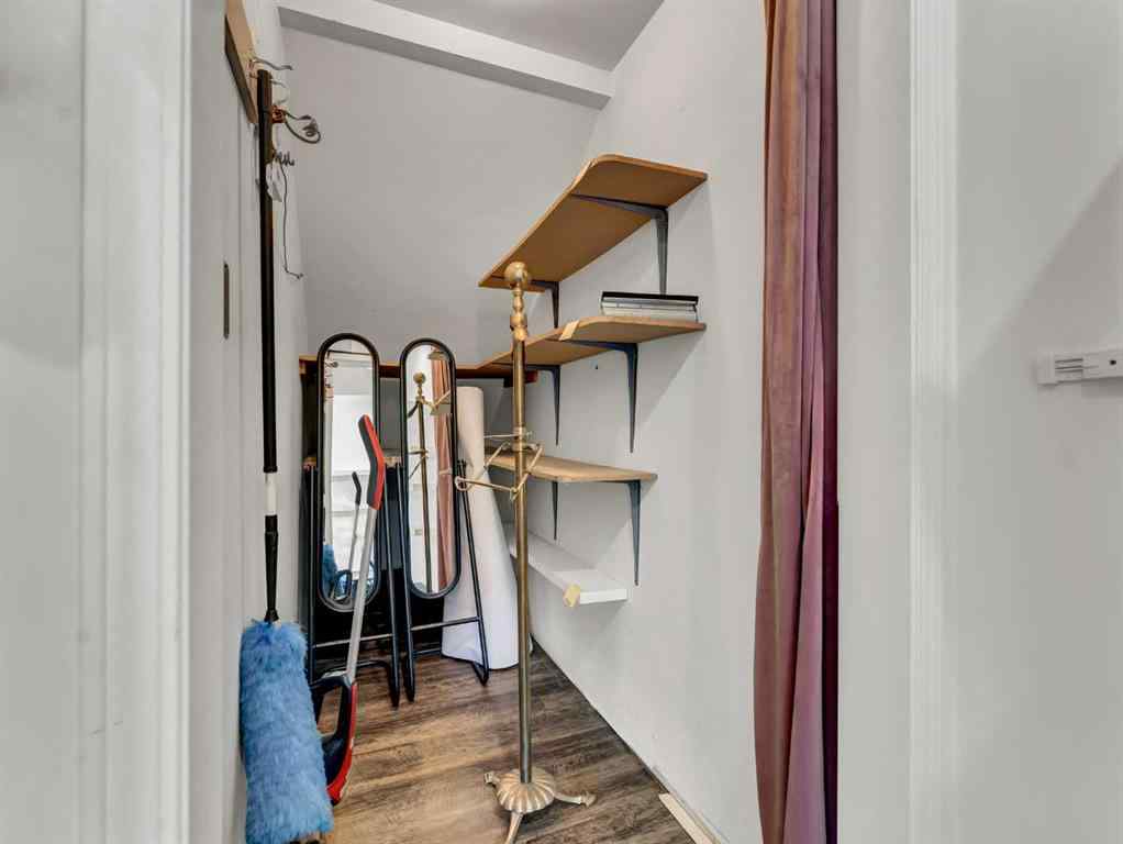 MLS® A2260076 - Unit #8 3295 Dunmore Road SE in Ross Glen Medicine Hat, Commercial