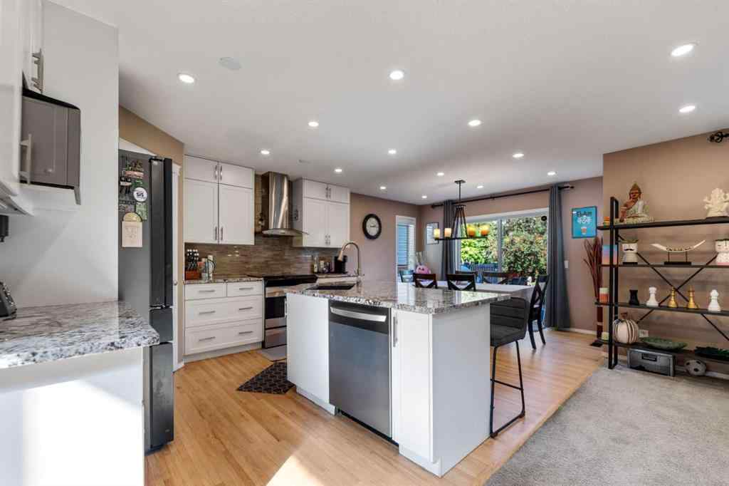 MLS® A2260090 - 182 Tuscany Ravine Road NW in Tuscany Calgary, Residential