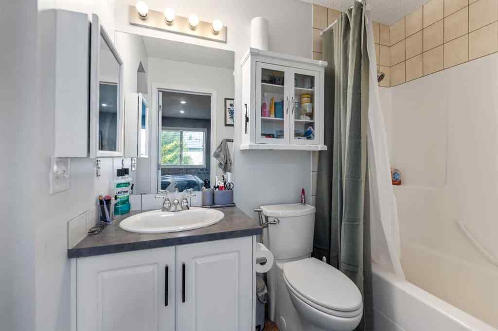 MLS® A2260090 - 182 Tuscany Ravine Road NW in Tuscany Calgary, Residential