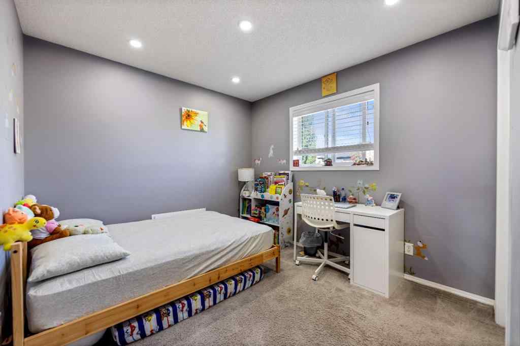 MLS® A2260090 - 182 Tuscany Ravine Road NW in Tuscany Calgary, Residential