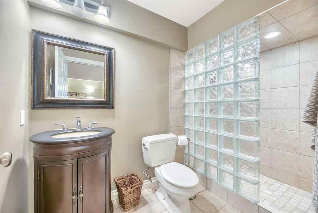 MLS® A2260092 - 2605 30 Street SW in Killarney/Glengarry Calgary, Residential